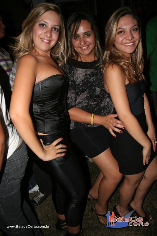 Balada: Fotos de Sexta na Plataforma do Choop na Cidade do Automovel - DF