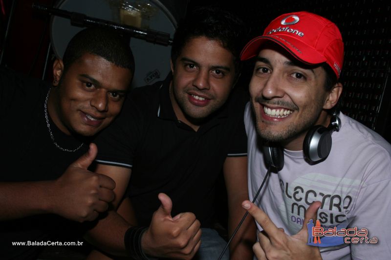 Balada: Fotos de Sexta na Plataforma do Choop na Cidade do Automovel - DF