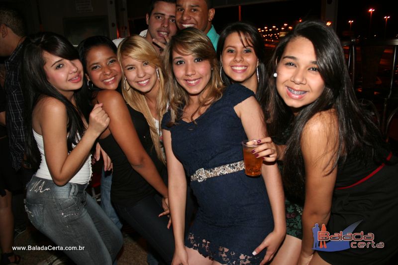 Balada: Fotos de Sexta na Plataforma do Choop na Cidade do Automovel - DF