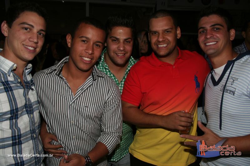 Balada: Fotos de Sexta na Plataforma do Choop na Cidade do Automovel - DF