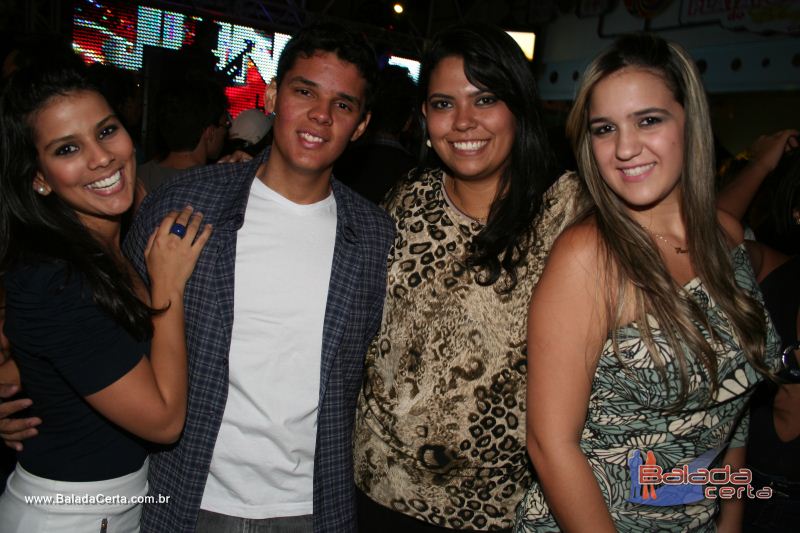 Balada: Fotos de Sexta na Plataforma do Choop na Cidade do Automovel - DF