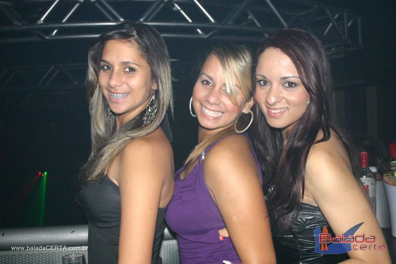 Balada: Fotos de Sexta na Dan Heaven em guas Claras - DF