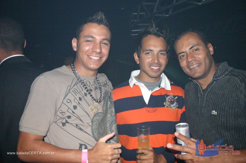 Balada: Fotos de Sexta na Dan Heaven em guas Claras - DF