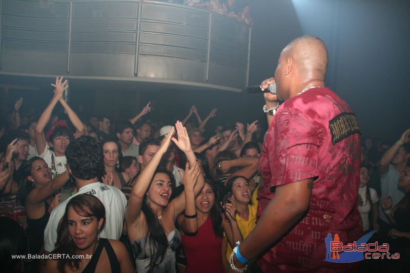 Balada: http://www.youtube.com/watch?v=ANavnczCCyg