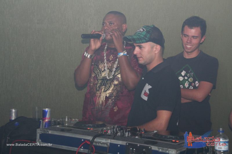 Balada: http://www.youtube.com/watch?v=ANavnczCCyg