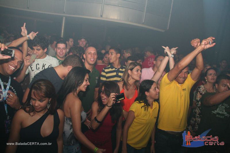 Balada: http://www.youtube.com/watch?v=ANavnczCCyg