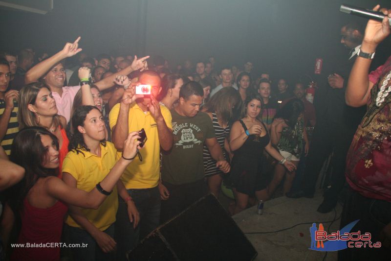 Balada: http://www.youtube.com/watch?v=ANavnczCCyg