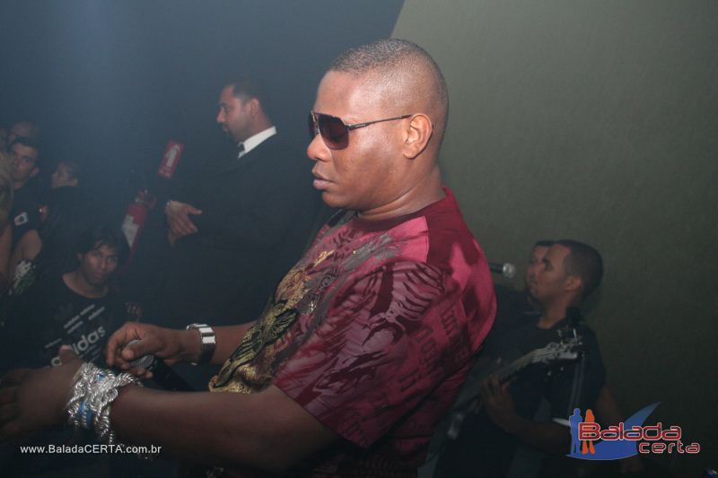 Balada: http://www.youtube.com/watch?v=ANavnczCCyg