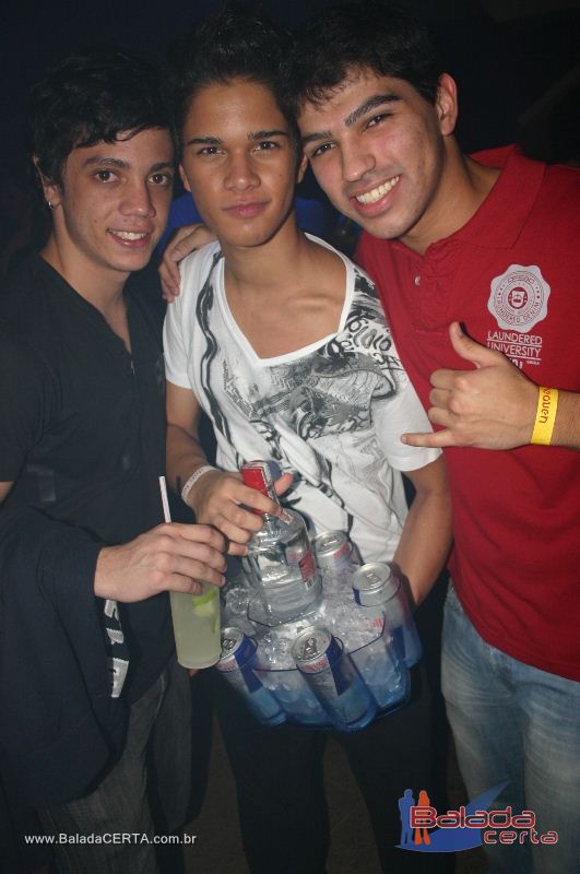 Balada: Fotos de Sexta na Dan Heaven em guas Claras - DF