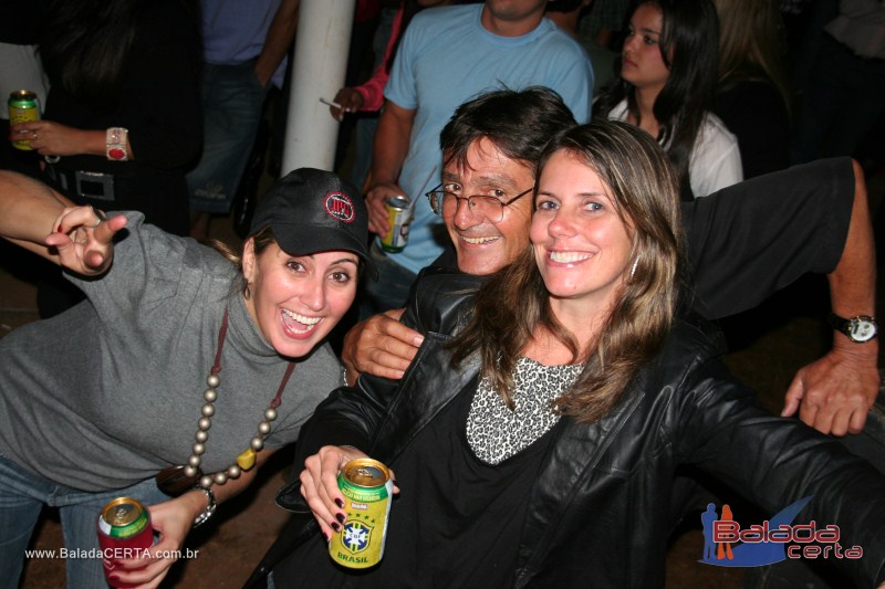Balada: Fotos de sabado na Fenamilho 2010 em Patos de Minas - MG