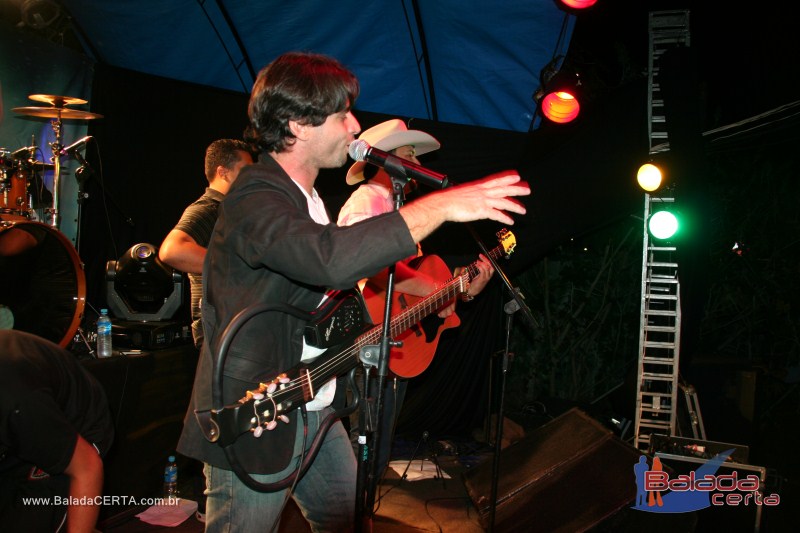 Balada: Fotos de sabado na Fenamilho 2010 em Patos de Minas - MG