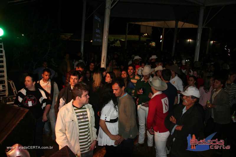 Balada: Fotos de sabado na Fenamilho 2010 em Patos de Minas - MG