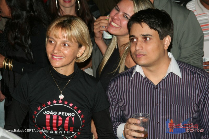 Balada: Fotos de sabado na Fenamilho 2010 em Patos de Minas - MG
