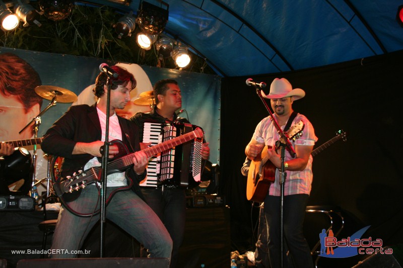 Balada: Fotos de sabado na Fenamilho 2010 em Patos de Minas - MG