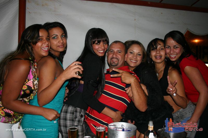 Balada: Fotos de quarta no Barril 66 em guas Claras - DF