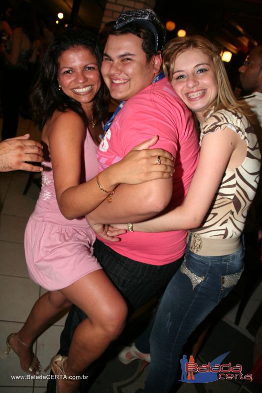 Balada: Fotos de domingo no Barril66 em guas Claras - DF