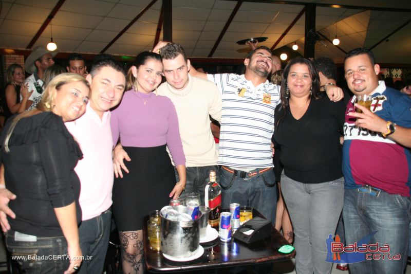 Balada: Fotos de domingo no Barril66 em guas Claras - DF