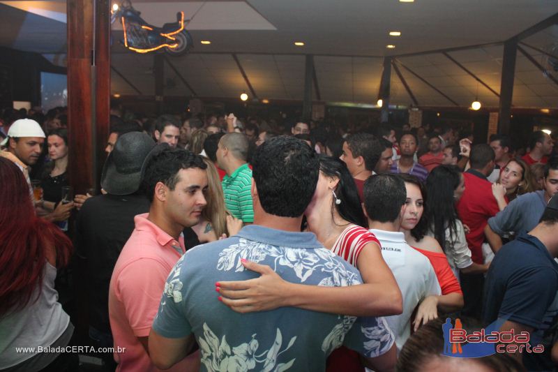 Balada: Fotos de quarta no Barril 66 em guas Claras - DF
