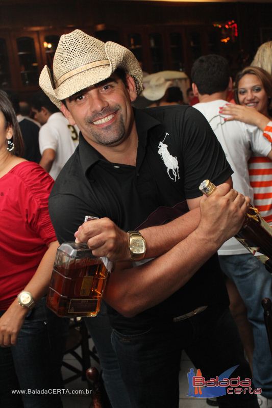 Balada: Fotos de quarta no Barril 66 em guas Claras - DF