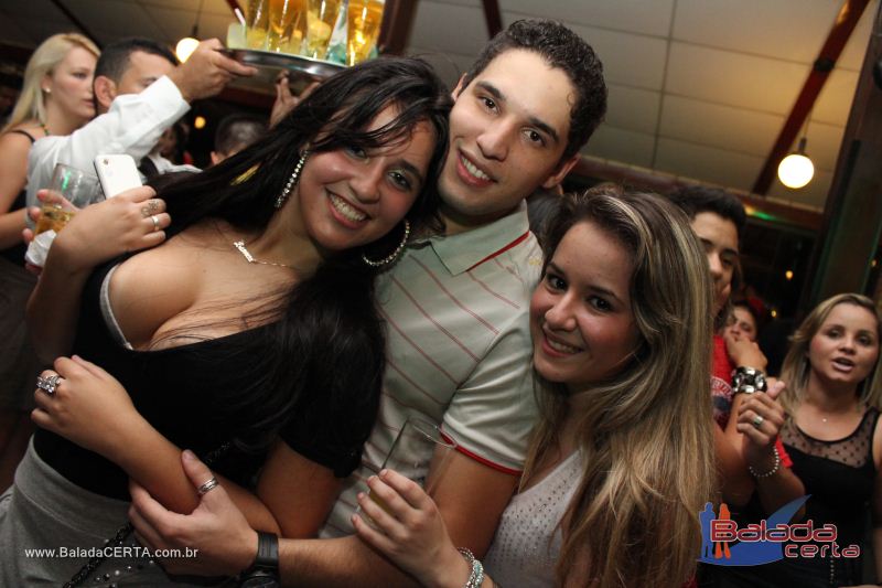 Balada: Fotos de quarta no Barril 66 em guas Claras - DF