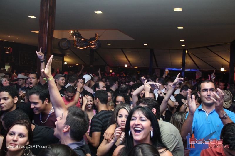 Balada: Fotos de quarta no Barril 66 em guas Claras - DF
