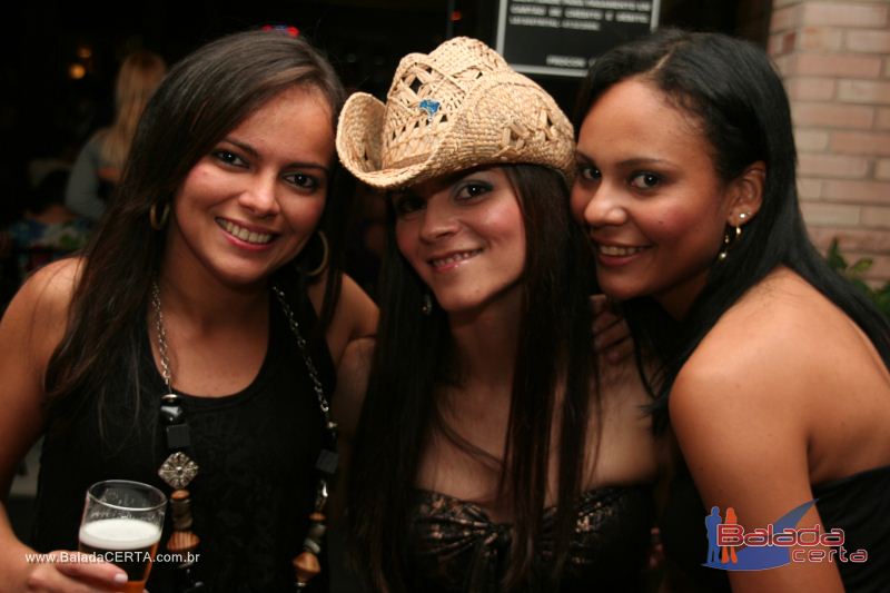 Balada: Fotos de tera no Barril 66 em guas Claras - DF
