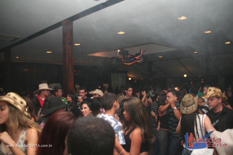 Balada: Fotos de tera no Barril 66 em guas Claras - DF