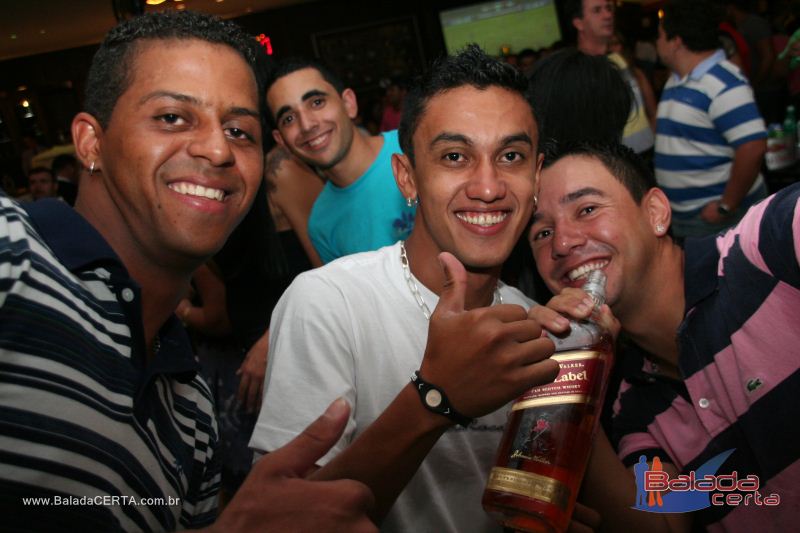 Balada: Fotos de quarta no Barril66 em guas Claras - DF