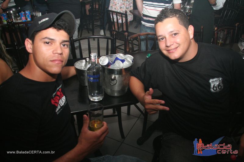 Balada: Fotos de quarta no Barril66 em guas Claras - DF