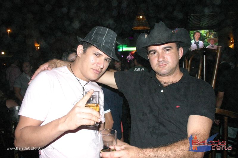 Balada: Fotos de segunda no Planeta Country em guas Claras - DF