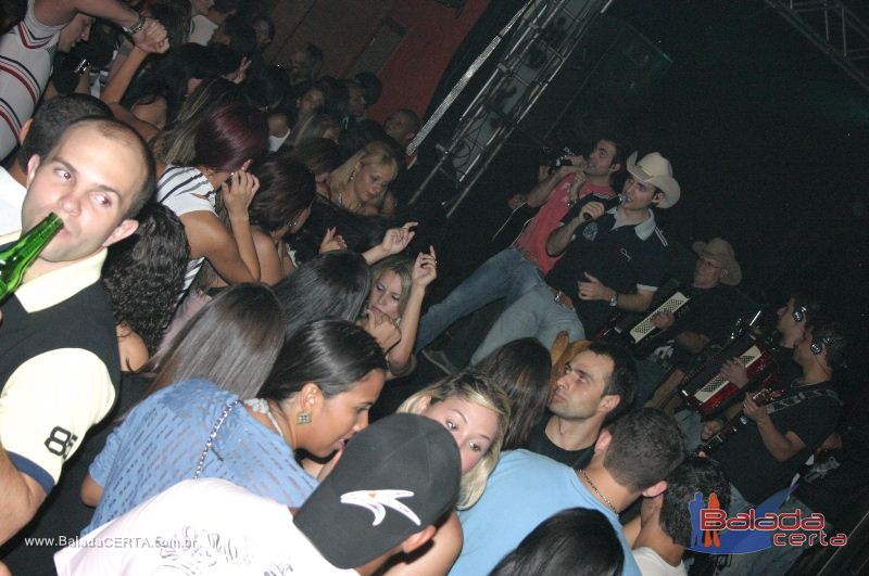 Balada: Fotos de sexta no Planeta Country em guas Claras - DF