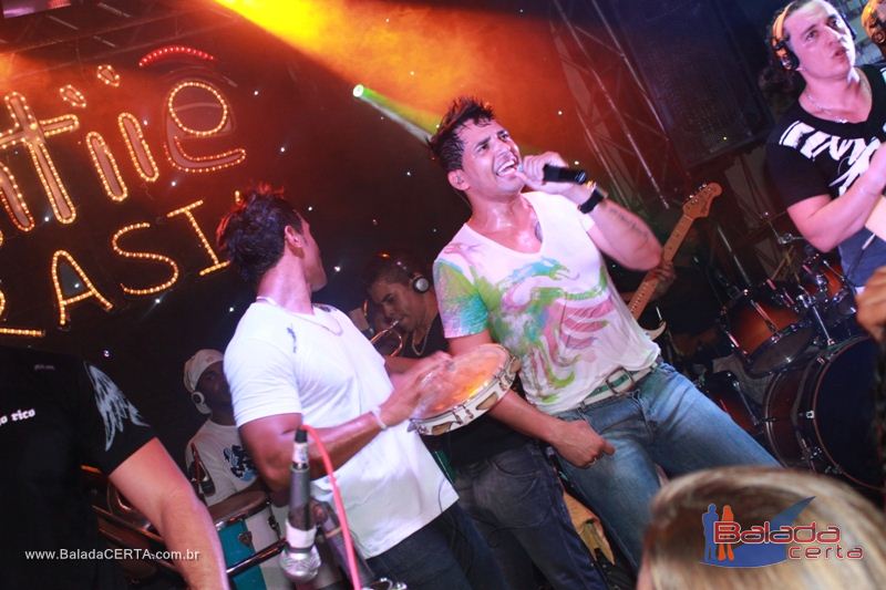 Balada: Fotos de ter�a no Planeta Country em �guas Claras - DF