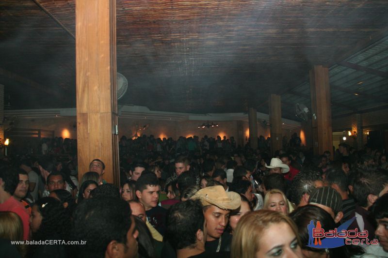 Balada: Fotos de sbado na Roda do Chopp no Ncleo Bandeirante - DF