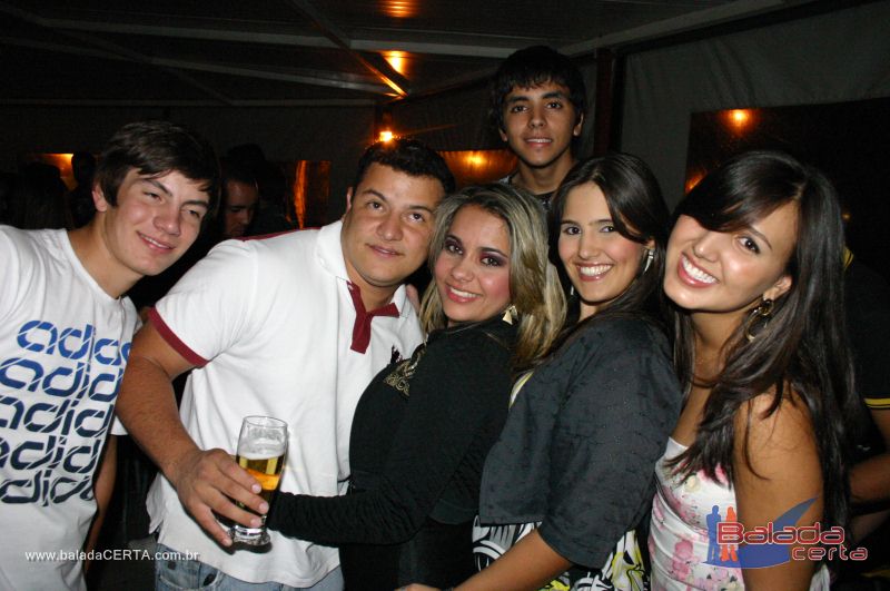 Balada: Fotos de sbado na Roda do Chopp no Ncleo Bandeirante - DF