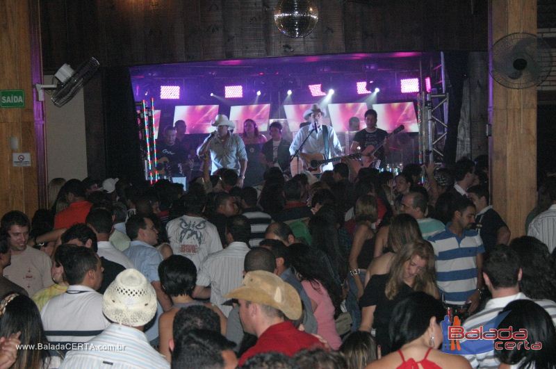 Balada: Fotos de quinta na Roda do Chopp no Ncleo Bandeirante - DF