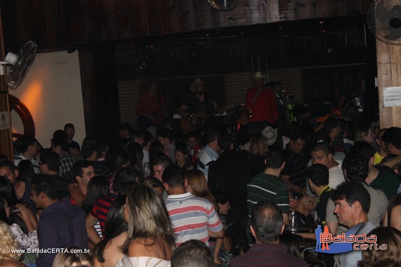 Balada: Fotos de sbado na Roda do Chopp no Ncleo Bandeirante - DF