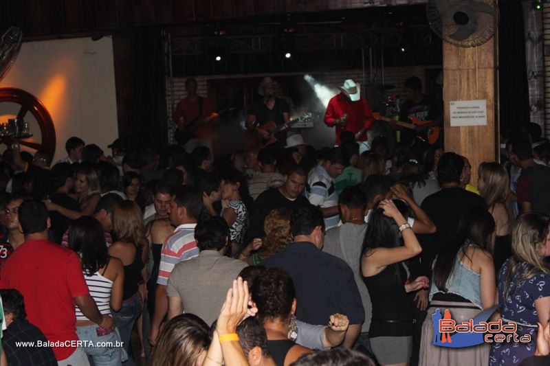 Balada: Fotos de s�bado na Roda do Chopp no N�cleo Bandeirante - DF