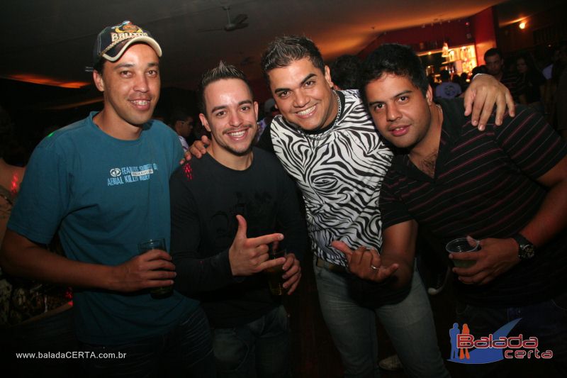 Balada: Fotos de quinta na Choperia do Cowboy na Vicente Pires - DF