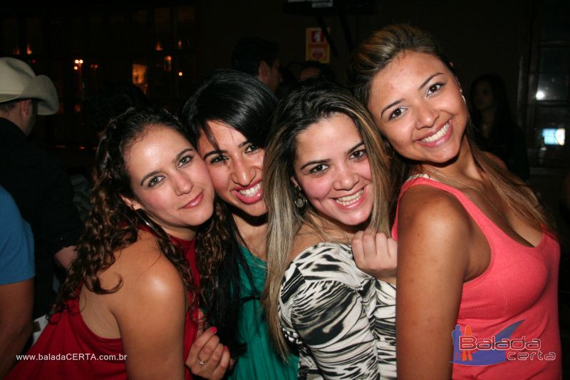 Balada: Fotos de quinta na Choperia do Cowboy na Vicente Pires - DF