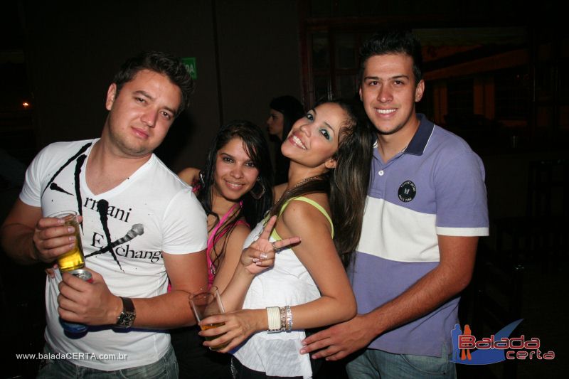 Balada: Fotos de quinta na Choperia do Cowboy na Vicente Pires - DF