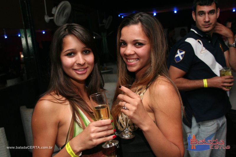 Balada: Fotos de quinta na Choperia do Cowboy na Vicente Pires - DF