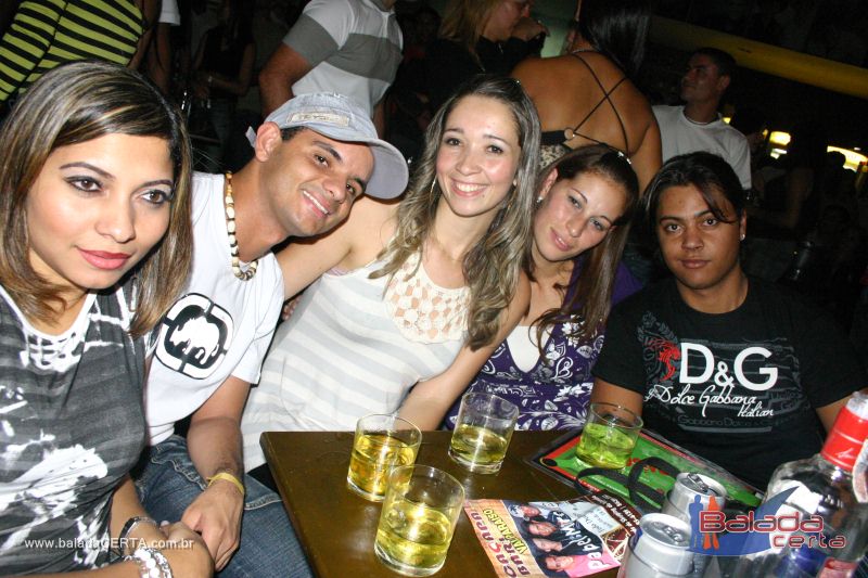 Balada: Fotos de sbado no Ca	apa em Valparazo - GO