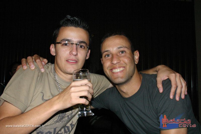 Balada: Fotos de sbado no Ca	apa em Valparazo - GO