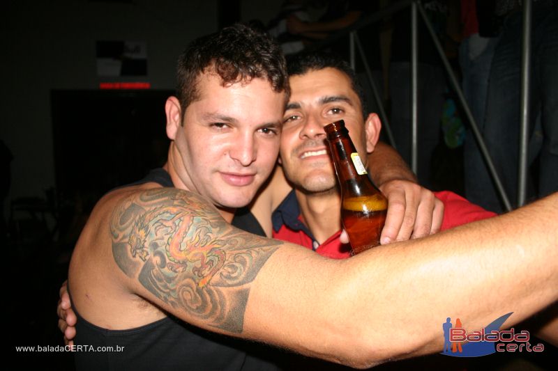 Balada: Fotos de sbado no Ca	apa em Valparazo - GO