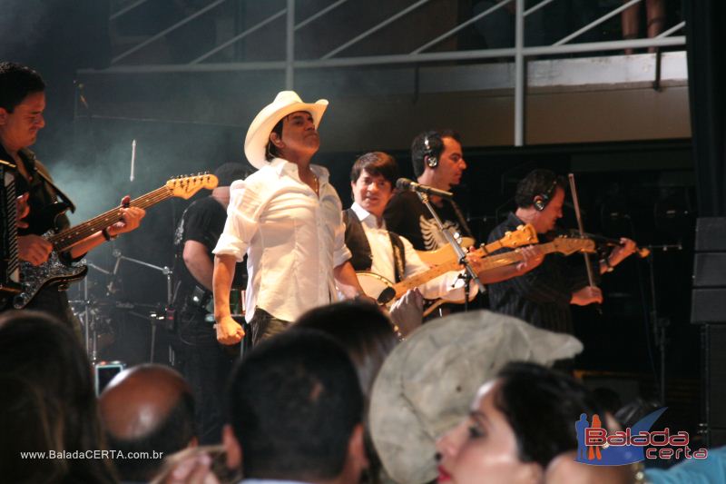 Balada: Show de Chitozinho & Xoror na Via Stadium em Taguatinga - DF