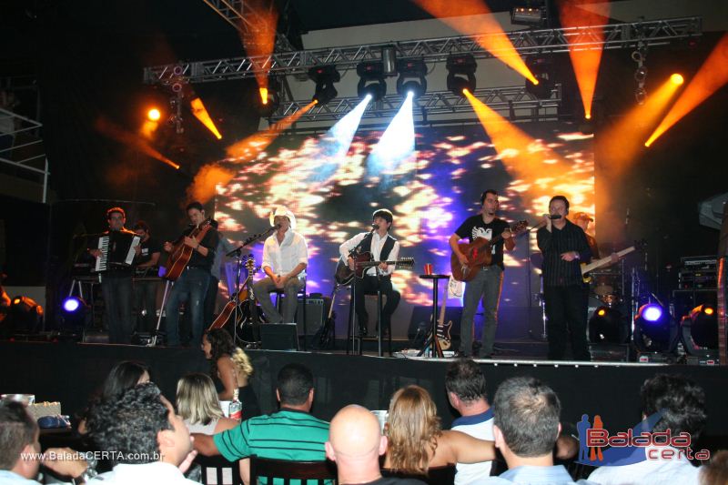 Balada: Show de Chitozinho & Xoror na Via Stadium em Taguatinga - DF