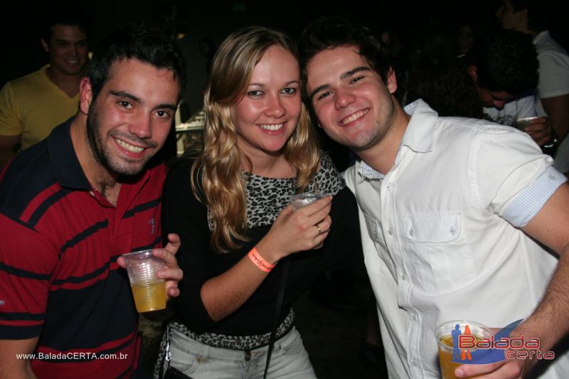 Balada: Violada Universitria - Guilherme & Giulliano