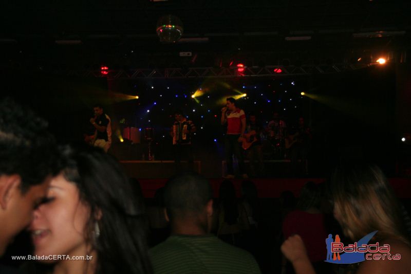 Balada: Violada Universitria - Guilherme & Giulliano