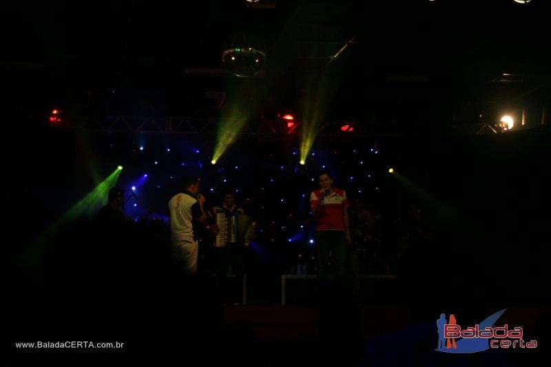 Balada: Violada Universitria - Guilherme & Giulliano