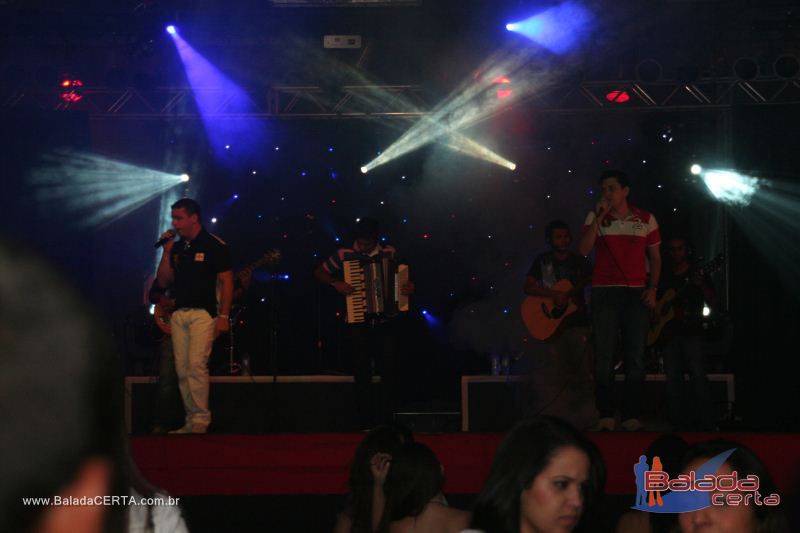 Balada: Violada Universitria - Guilherme & Giulliano